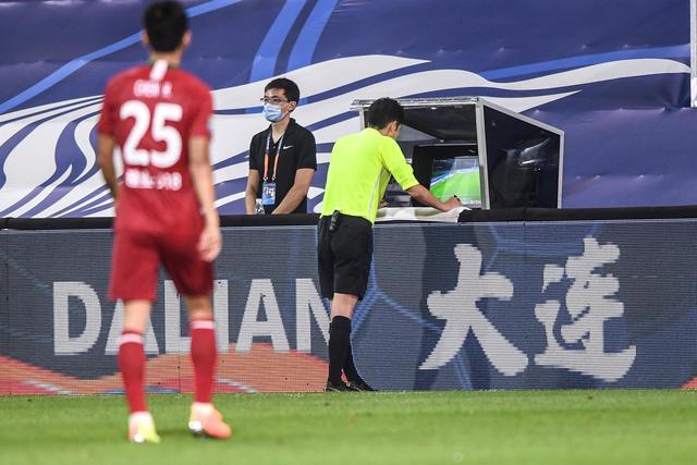 新赛季欧冠首轮迎新面孔，五大联赛参赛队伍减少